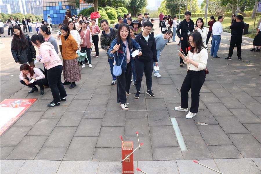 ×ðÁú¿Ê±¡¤(ÖйúÇø)ÈËÉú¾ÍÊDz«!