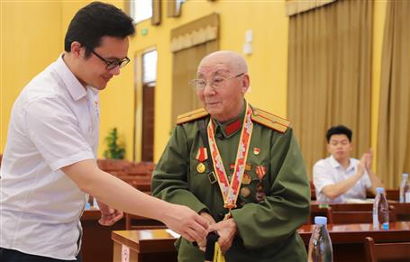 ��ѧ��ʷ���س��ġ�������ɫ���� �������ʵ��