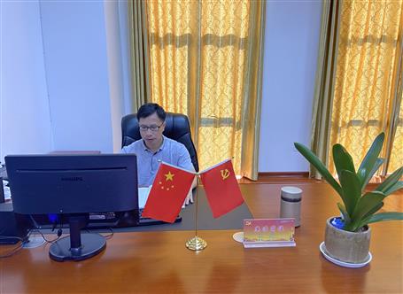 ��������һ�ȡ��м�ʹ������ģ������ӵ��˼���� ����ʵ