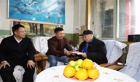 �����µ�ұ����˾ο�����й�����ǰ�뵳���ϵ�Ա���º�